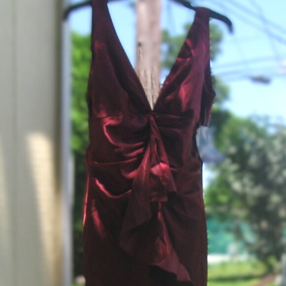 VINTAGE w/ Tag RAMPAGE Burgundy Ruffle Formal Evening Gown 3 *Needs Zipper Pull* - Picture 11 of 16